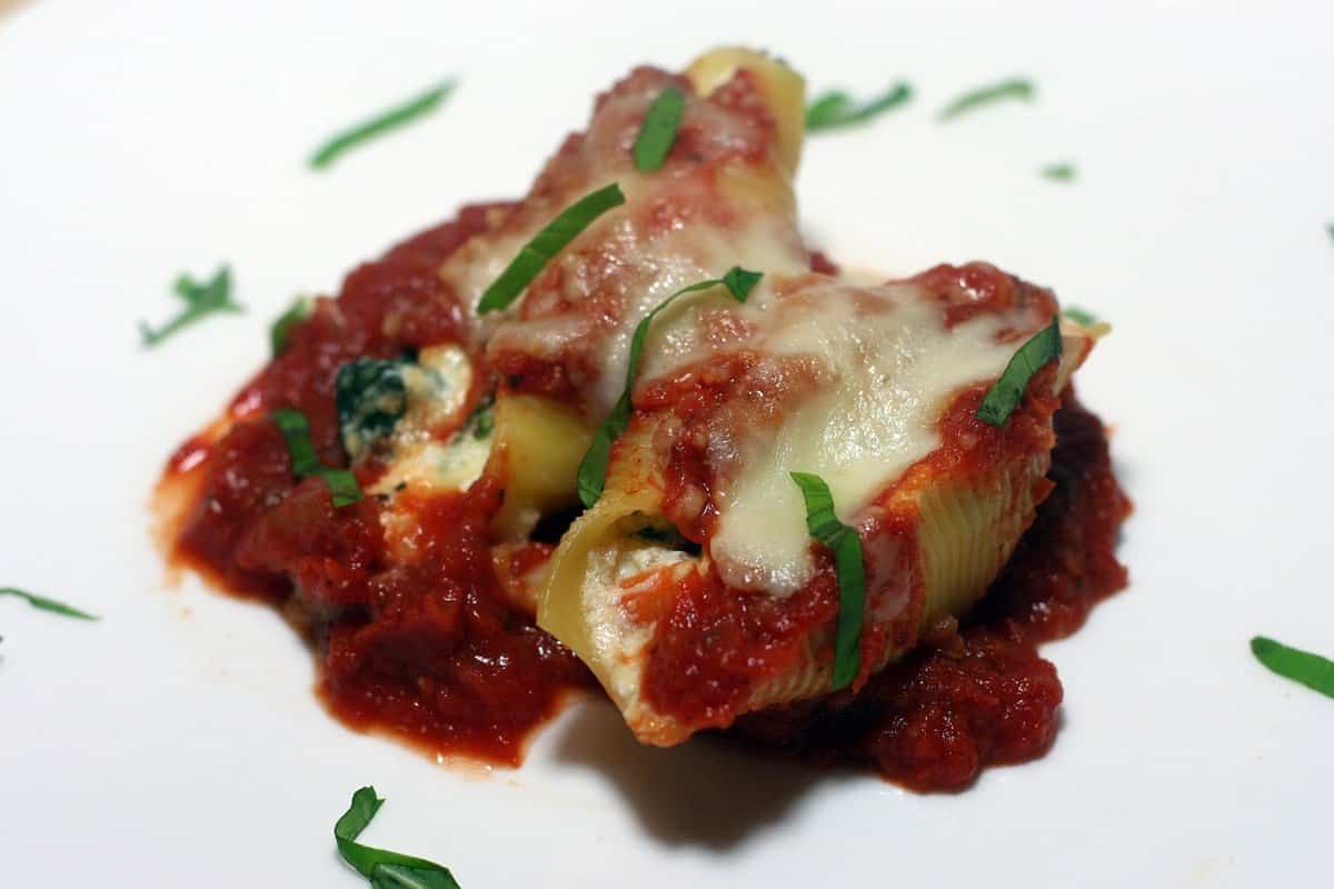 Cheesy Veggie Stuffed Shells