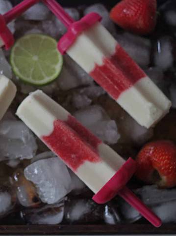 vanilla strawberry popsicles