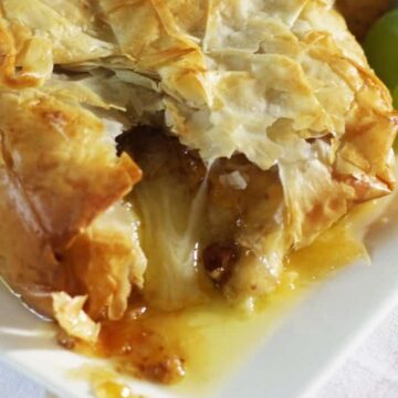delicious melted brie with fig jam wrapped in phyllo dough l