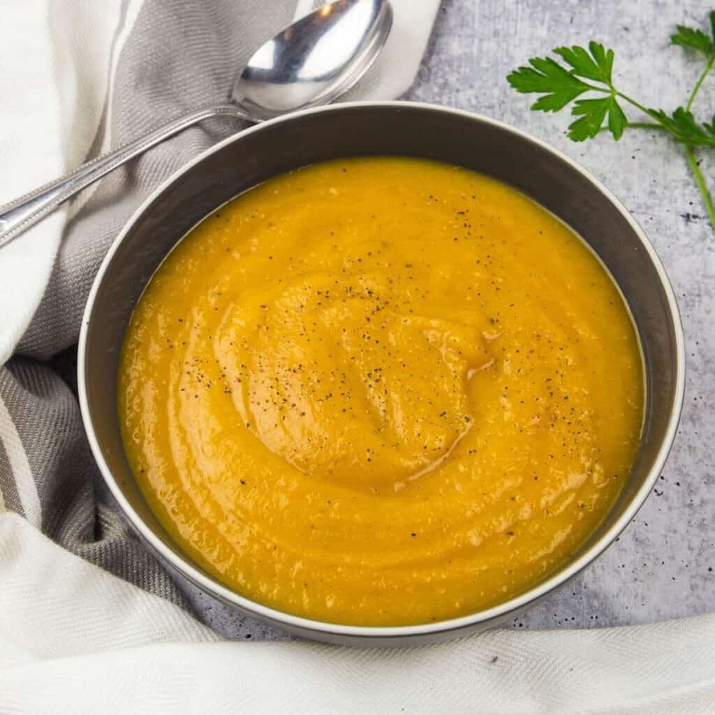 Roasted Butternut Squash Soup Recipe - Everyday Eileen