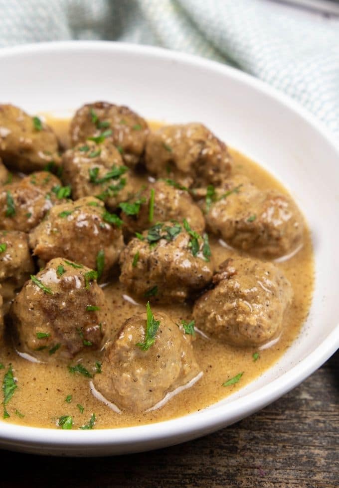 https://www.everydayeileen.com/wp-content/uploads/2020/03/instant-pot-swedish-meatballs9.jpg