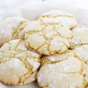 Vanilla crinkle cookies stacked on top of each other.