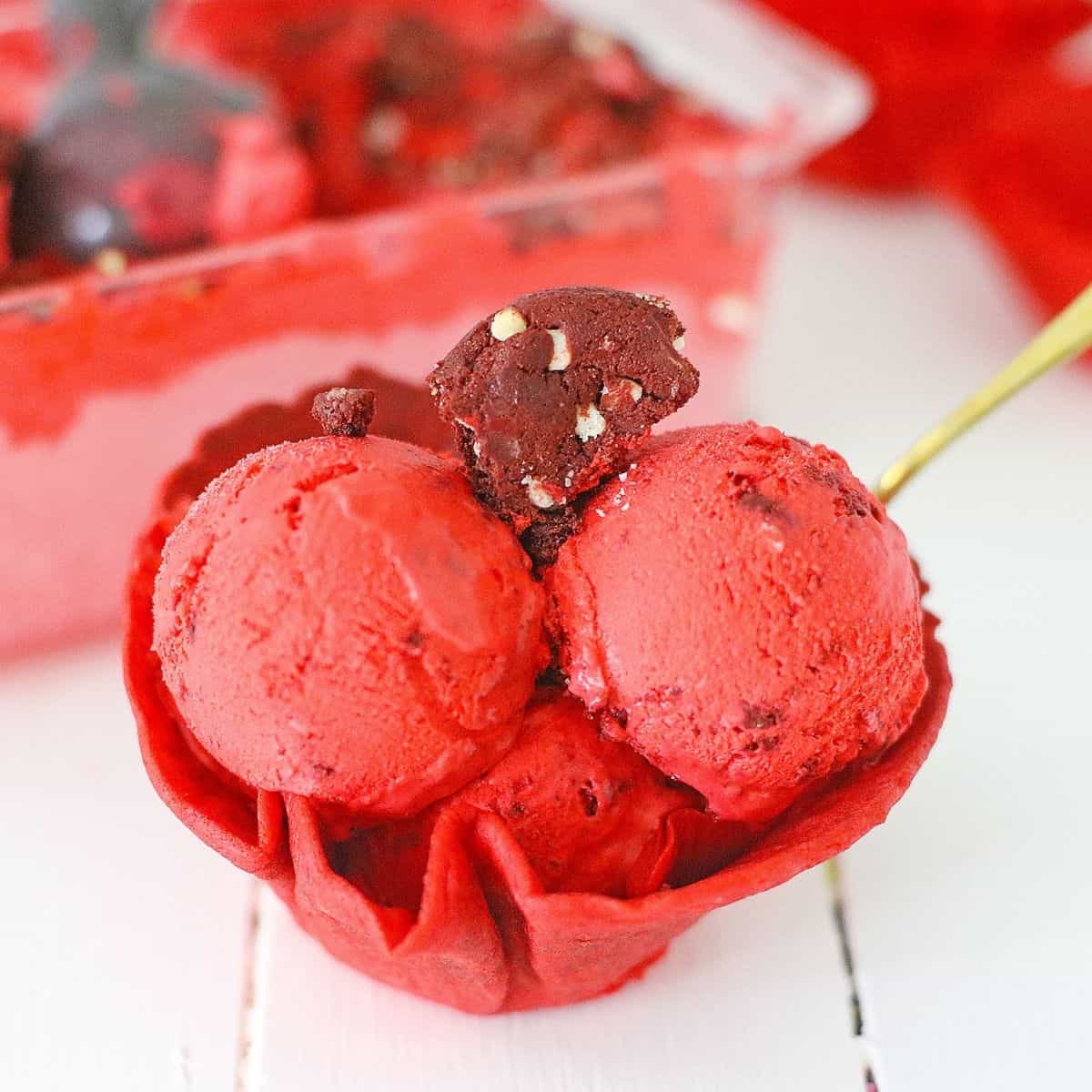 Red Velvet Ice Cream Cake (with No-Churn Homemade Ice Cream)