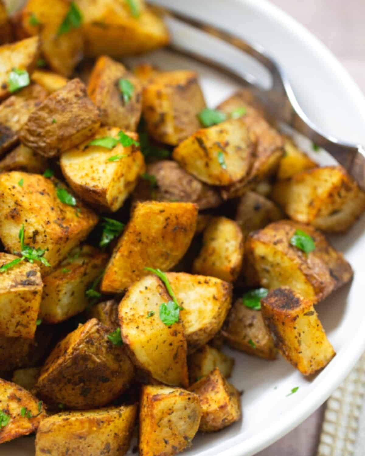 Crispy Oven Roasted Potatoes Recipe - Everyday Eileen