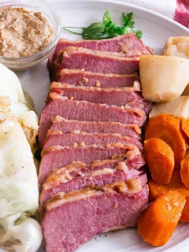 Slow Cooker Corned Beef and Cabbage