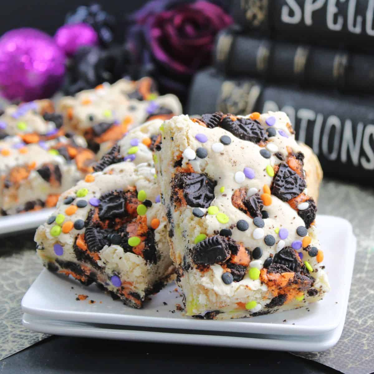 Halloween Oreo bars with 