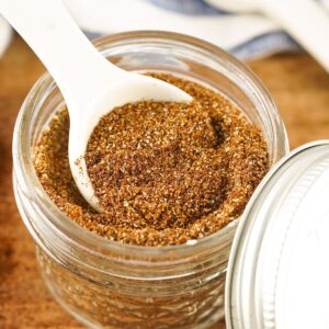 Homemade chili seasoning in a mason jar.
