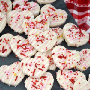 Heart shaped cookies for Valentines's day.