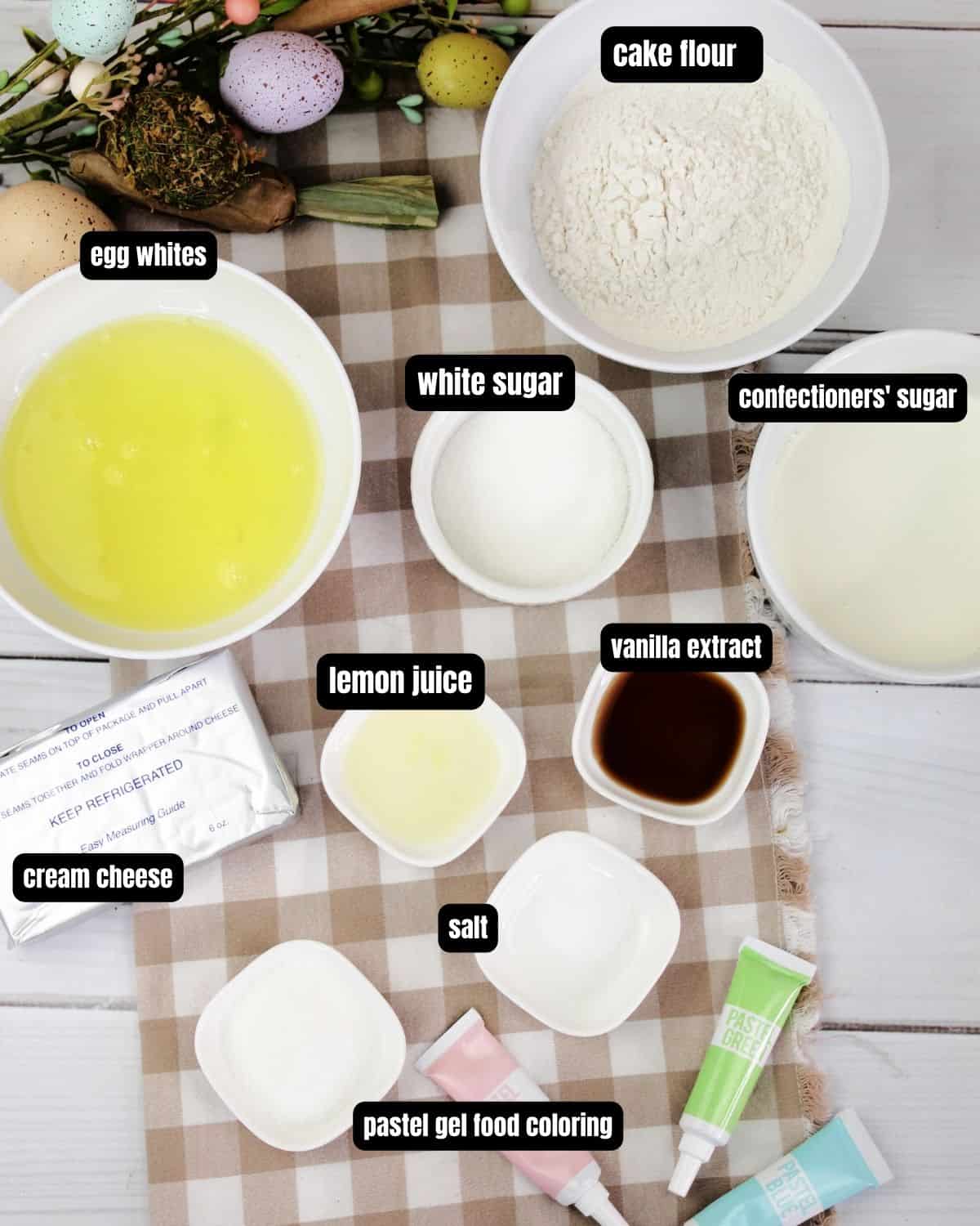 Ingredients with text overlay for making a pastel cake roll.