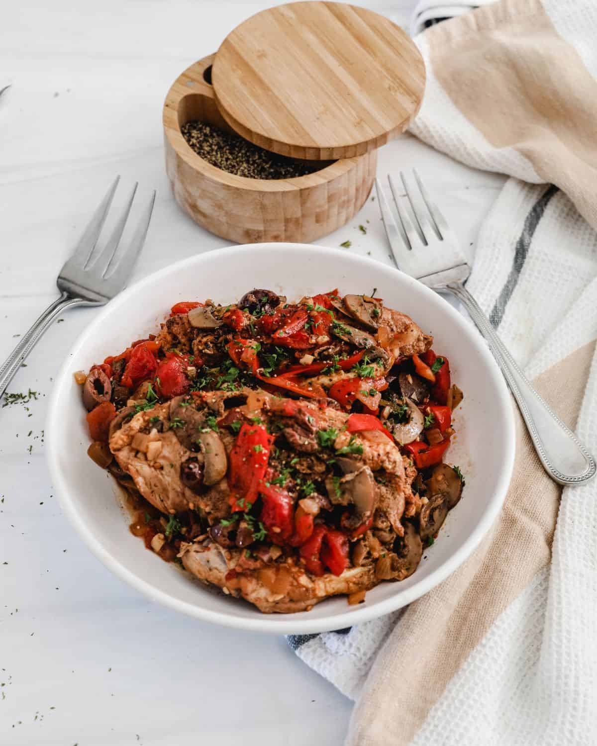 Chicken Cacciatore made in the pressure cooker in a bowl. 