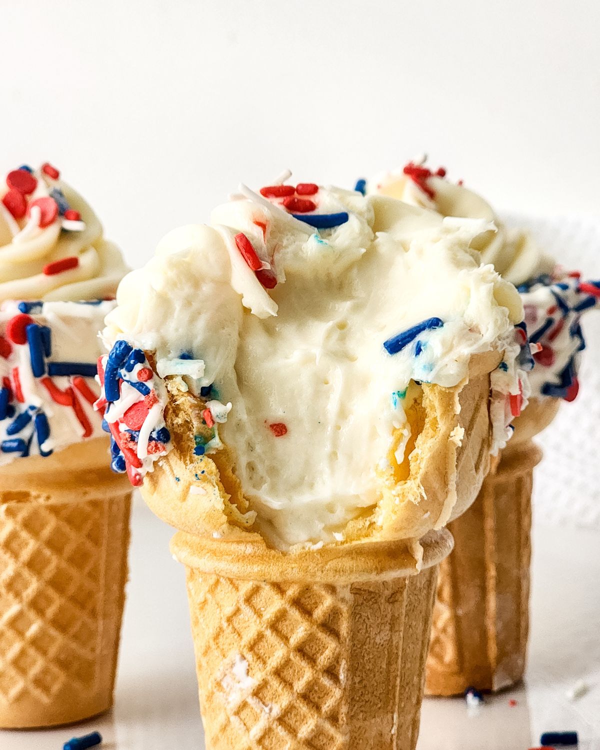 Fourth of July patriotic cheesecake cones.