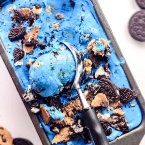 No-churn cookie monster ice cream in a loaf pan.