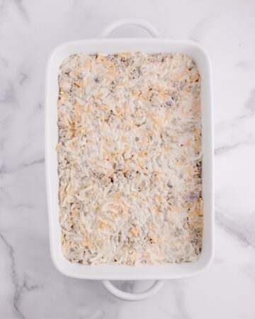 A casserole with ground beef and hash browns. 