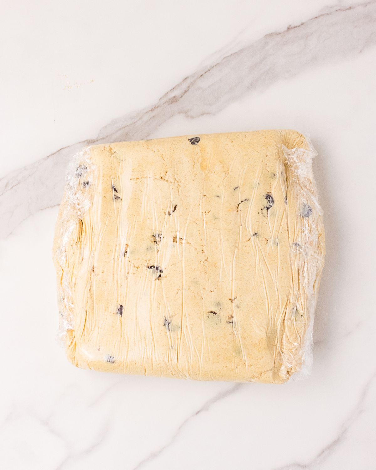 Refrigerate cookie dough to make eggless chocolate chip cookies